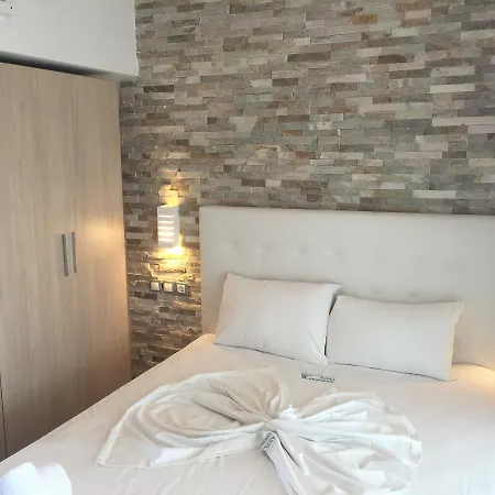 Litsa Apartamento Fourka