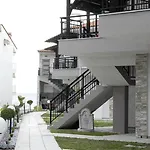 Litsa Apartament *