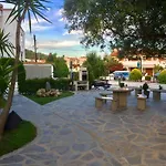 Litsa Apartament