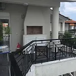 Litsa Apartament *