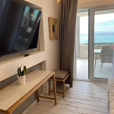 Apartament Litsa Fourka