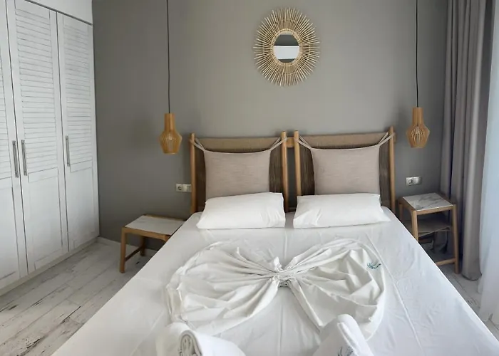 Litsa Apartamento Fourka